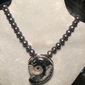 Natural Freshwater Pearl Necklace w/ Pendant